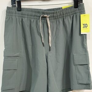 New All in Motion Gray Cargo Shorts | Medium (M)